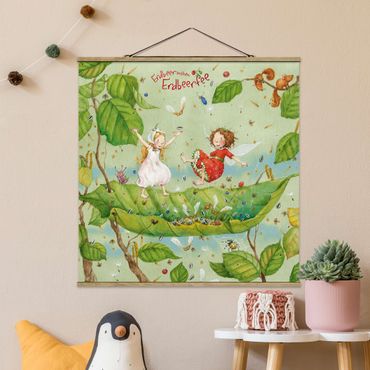 Fabric print with poster hangers - Little Strawberry Strawberry Fairy - Trampoline
