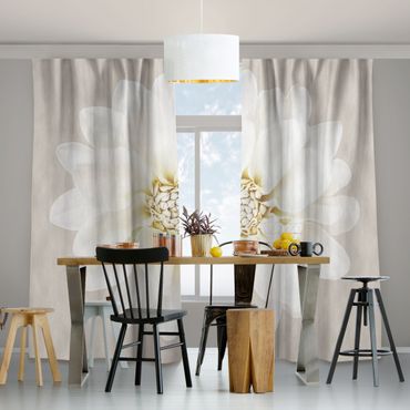 Curtain - Dahlia White Taupe Pastel Centered