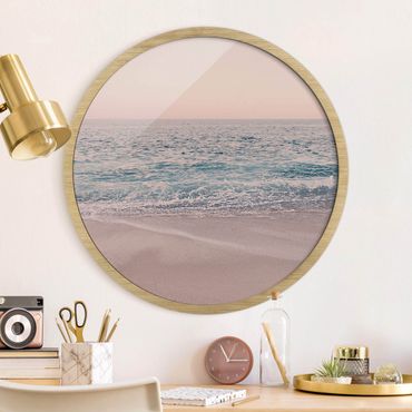 Circular framed print - Reddish Golden Beach In The Morning