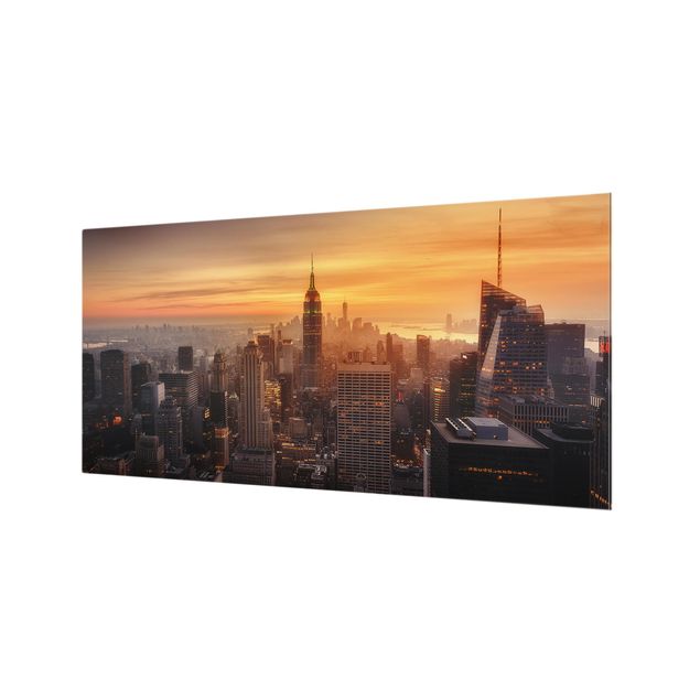 Glass Splashback - Manhattan Skyline Evening - Landscape 1:2