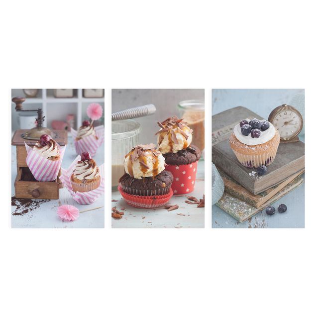 Prints Vintage Cupcakes with topping