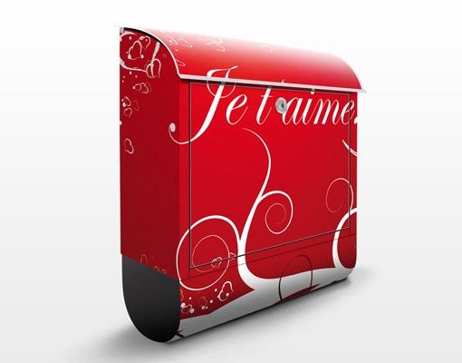 Red letter box Je t'aime