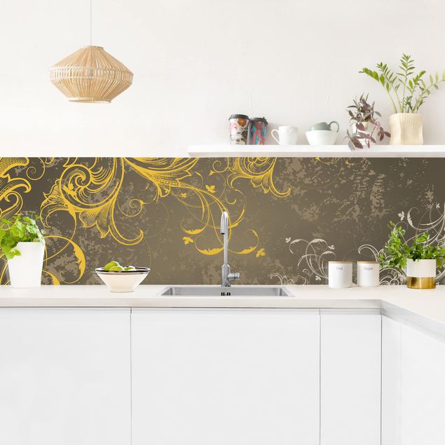 Splashback patterns Flourishes In Gold And Silver