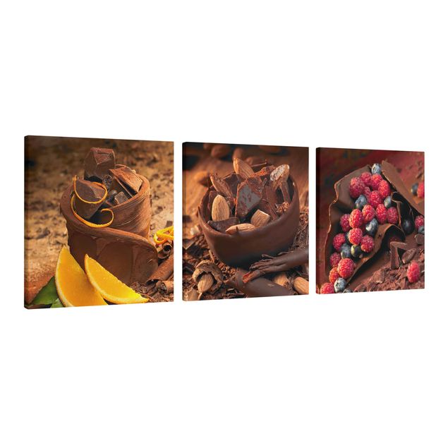 Prints Chocolate With Fruit And Almonds