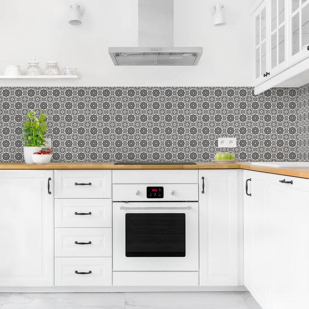 Kitchen splashback black and white Floral Tiles Black And White