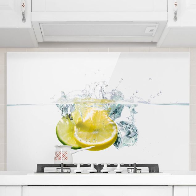 Kitchen Lemon And Lime In Water