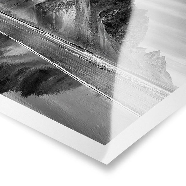 Black and white poster prints Vesturhorn In Iceland