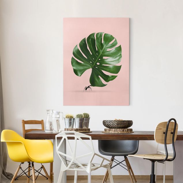 Canvas art Ant With Monstera Leaf