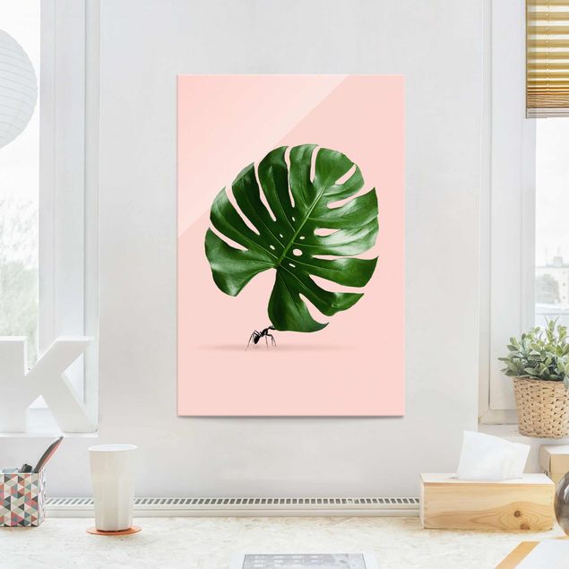 Kitchen Ant With Monstera Leaf