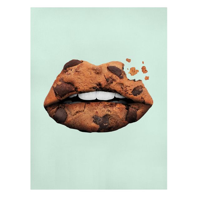 Turquoise prints Lips With Biscuit