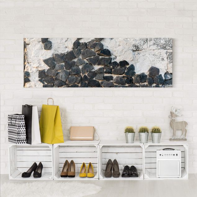 Canvas stone Wall With Black Stones