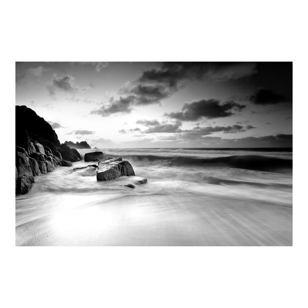 Wall mural beach At The Ocean In Cornwall Black And White
