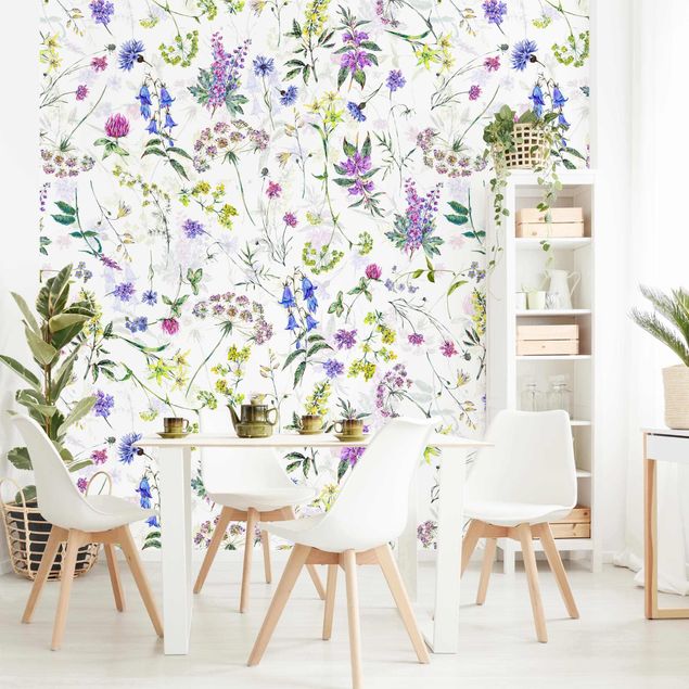 Floral wallpaper Watercolour Wild Flowers