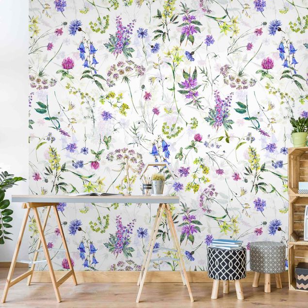 Contemporary wallpaper Watercolour Wild Flowers