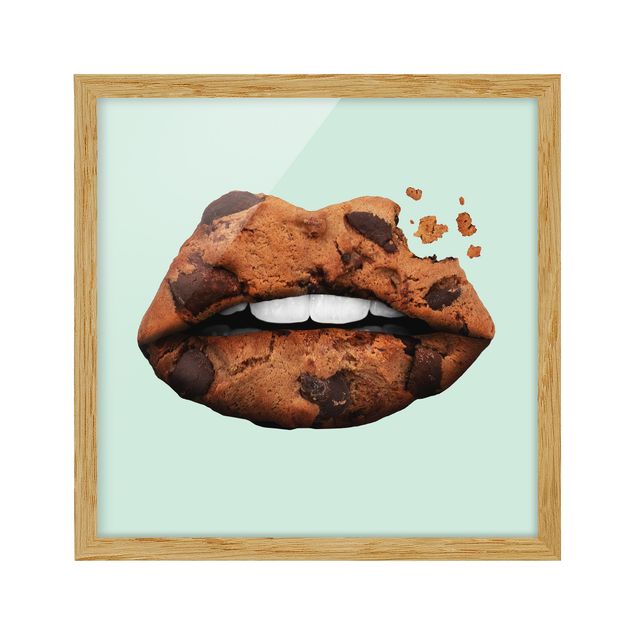 Framed prints Lips With Biscuit
