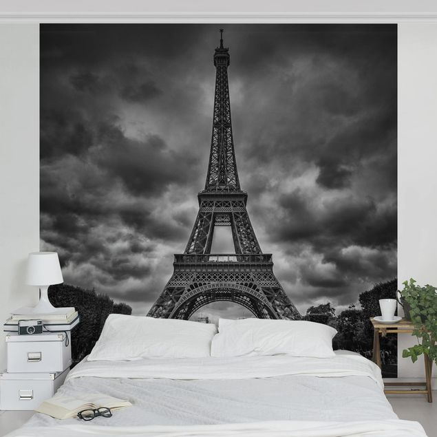 Wallpapers modern Eiffel Tower In Front Of Clouds In Black And White