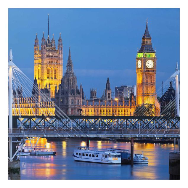 Prints modern Big Ben And Westminster Palace In London At Night