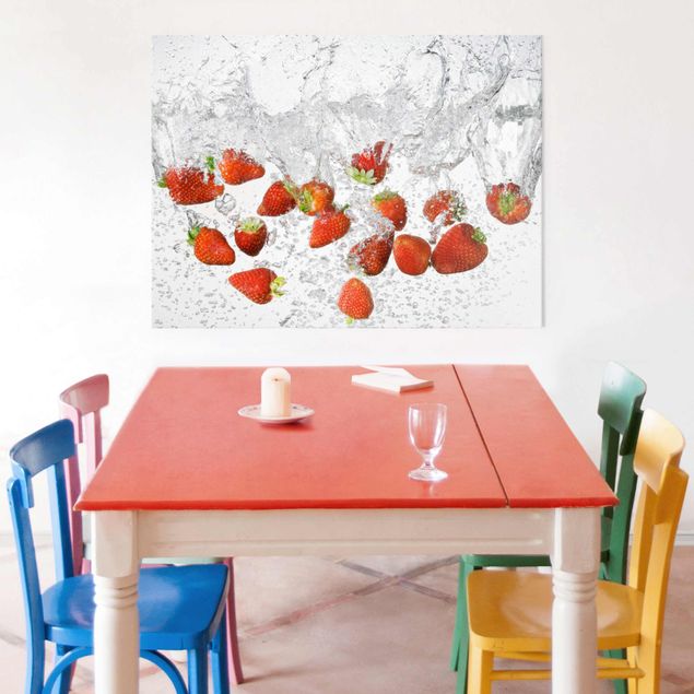 Fruit and vegetable prints Fresh Strawberries In Water