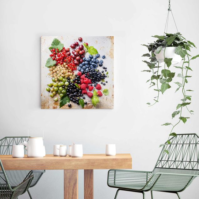 Fruit and vegetable prints Mixture Of Berries On Metal