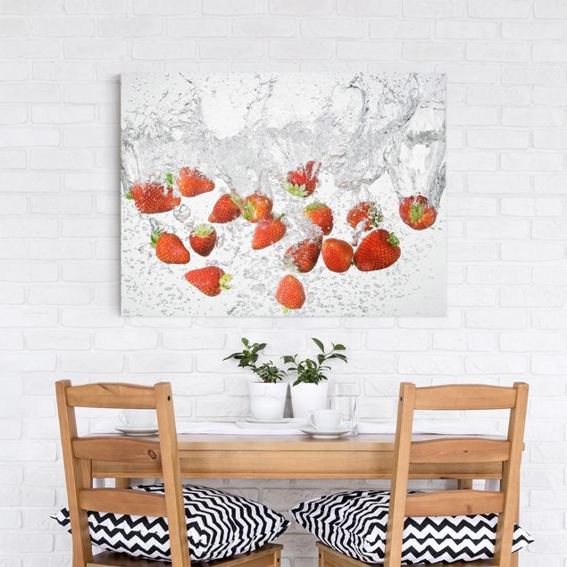 Floral canvas Fresh Strawberries In Water