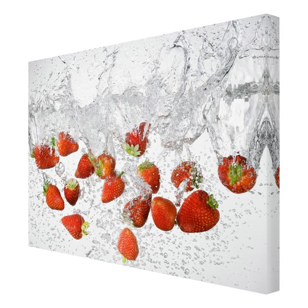 Prints Fresh Strawberries In Water