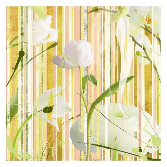 Wallpaper - White Flower Print