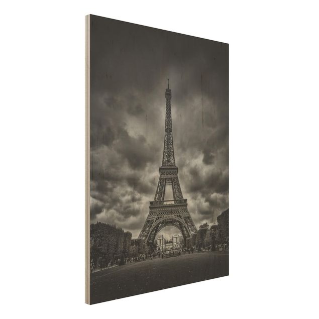 Prints Eiffel Tower In Front Of Clouds In Black And White