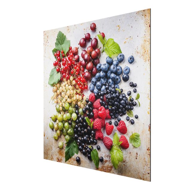 Floral prints Mixture Of Berries On Metal