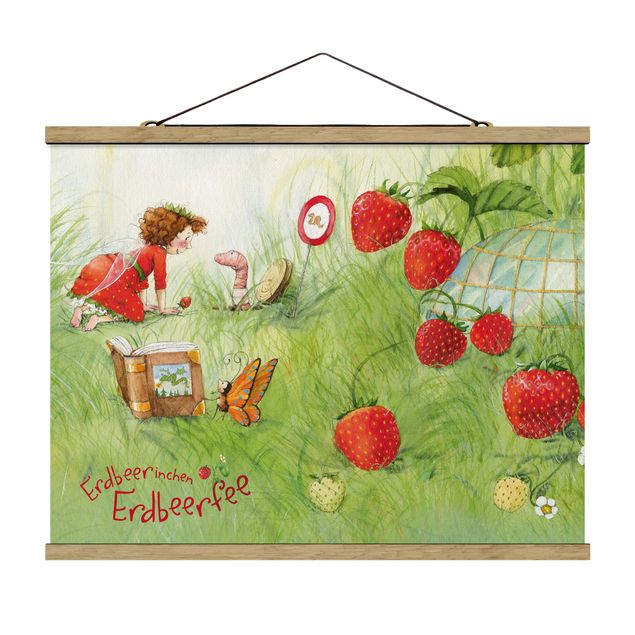 Prints flower Little Strawberry Strawberry Fairy- With Worm Home