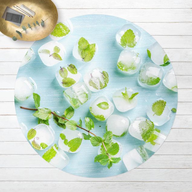 Kitchen Ice Cubes With Mint Leaves