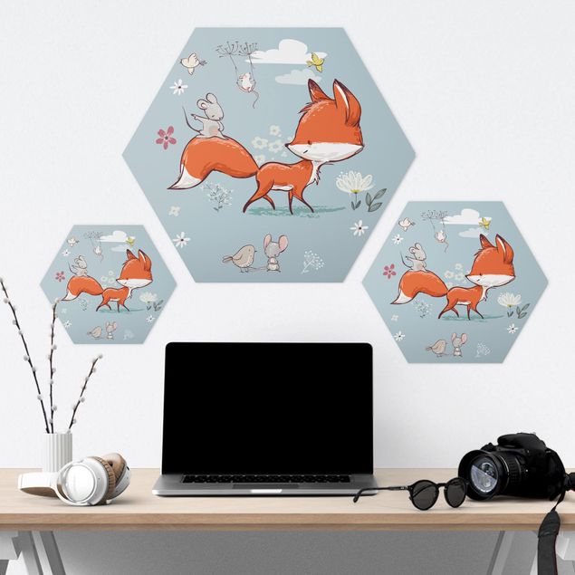Hexagon shape pictures Fox And Mouse On The Move