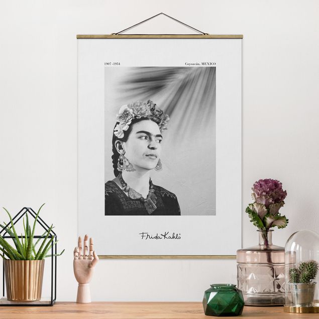 Art prints Frida Kahlo Portrait With Jewellery
