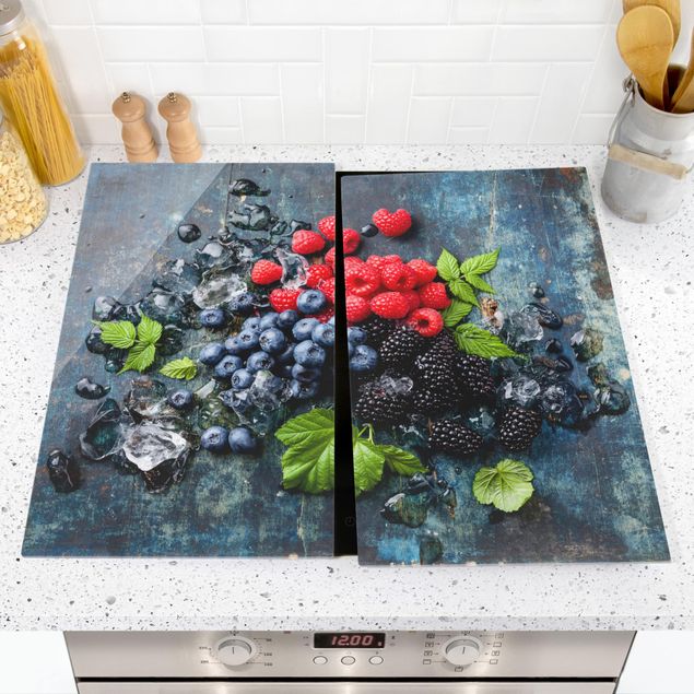 Stove top covers flower Berry Mix With Ice Cubes Wood
