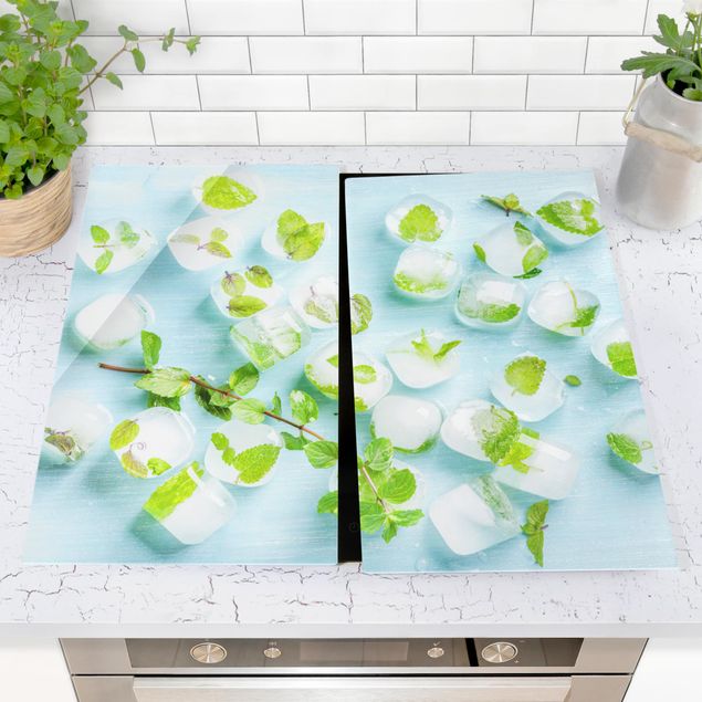 Stove top covers flower Ice Cubes With Mint Leaves