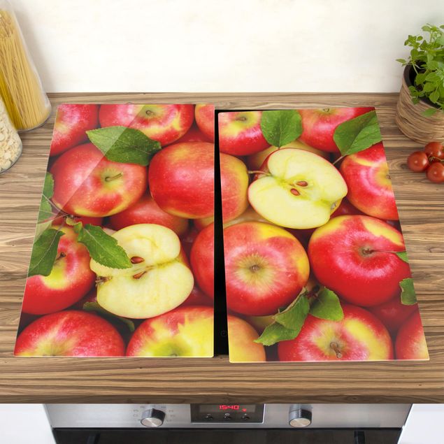 Stove top covers flower Juicy apples