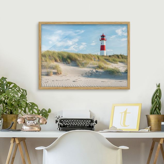 Framed beach wall art Lighthouse At The North Sea