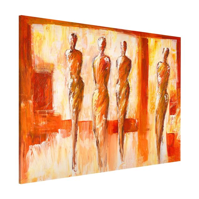 Kitchen Petra Schüßler - Four Figures In Orange