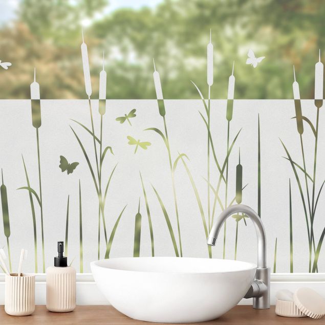 Kitchen Reed with dragonflies and butterflies border