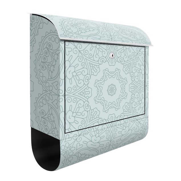 Letterboxes Jagged Mandala Flower With Star In Turquoise